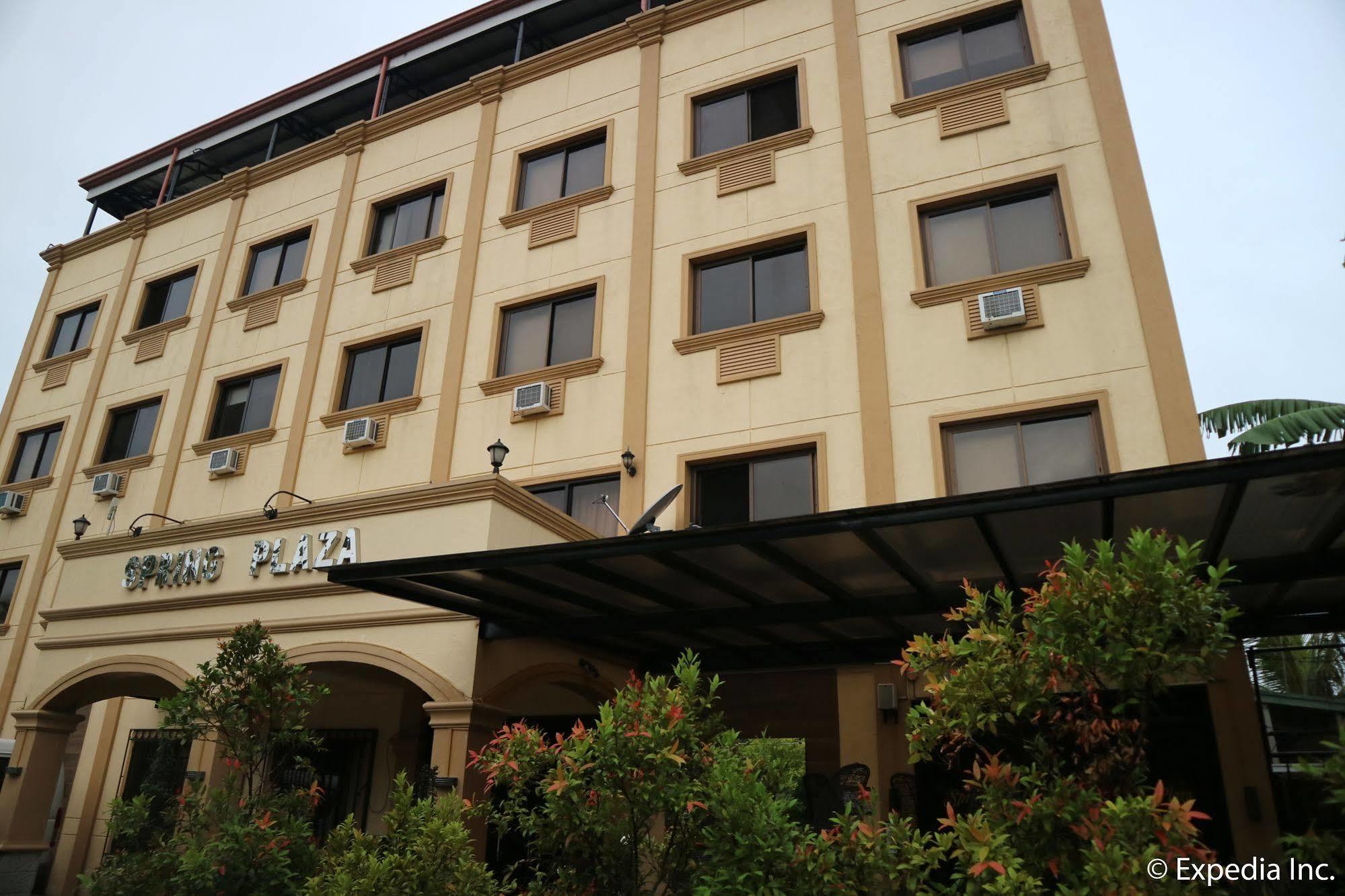 Spring Plaza Hotel Dasmarinas Esterno foto